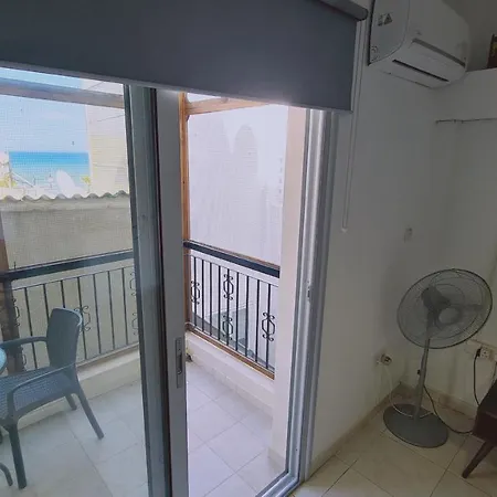 Finikoudes Soulll Apartament *